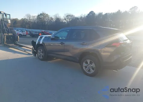 2024 Toyota Rav4 Xle z USA, uszkodzony, nr VIN 2T3W1RFV1RC301837